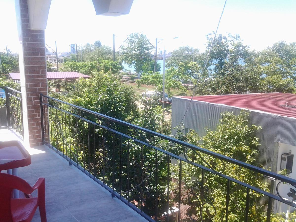 Merab House Batumi Exterior photo